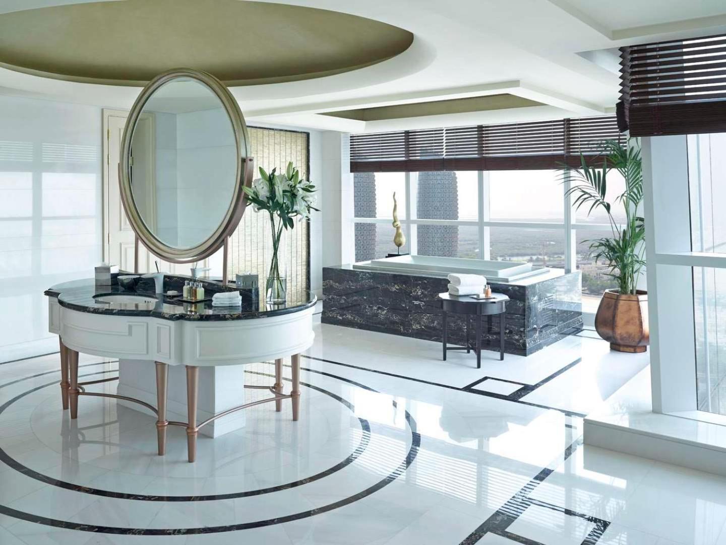 Dusit Thani Abu Dhabi Exterior photo Bathroom