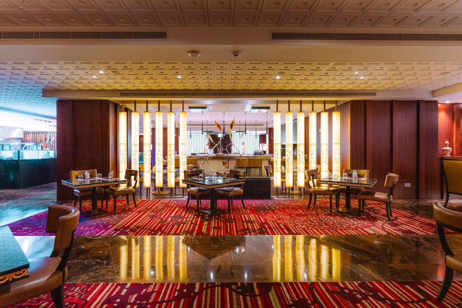 Dusit Thani Abu Dhabi Exterior photo The lobby